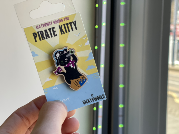 Vickysworld Pirate Kitty Pin