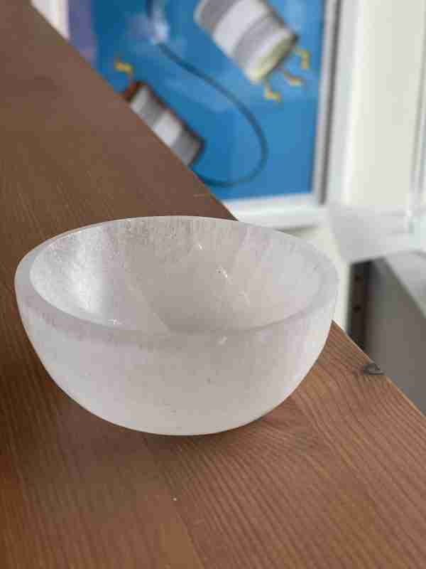 Round Selenite Bowl approx. 80mm (1pc)