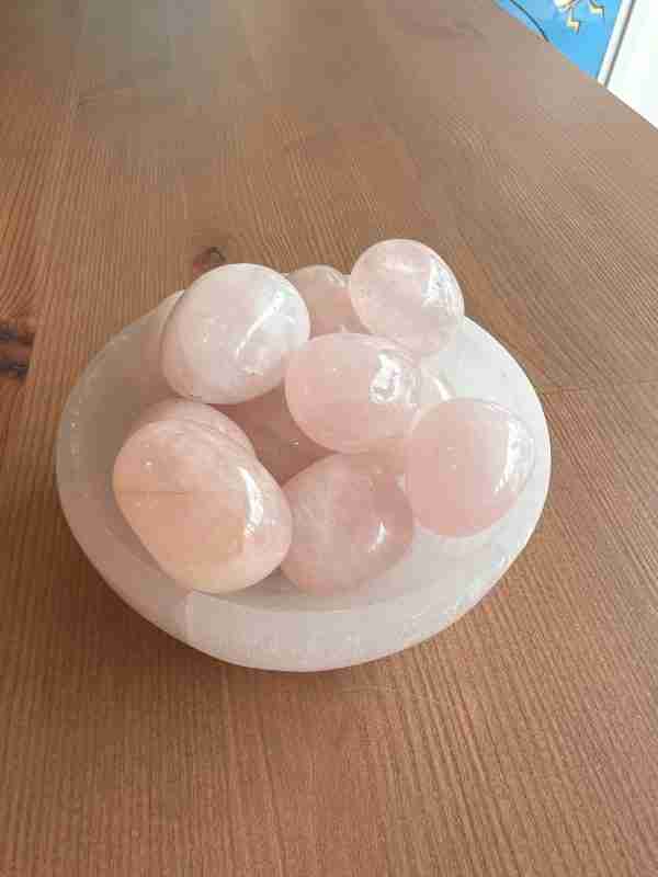 Rose Quartz Tumblestone