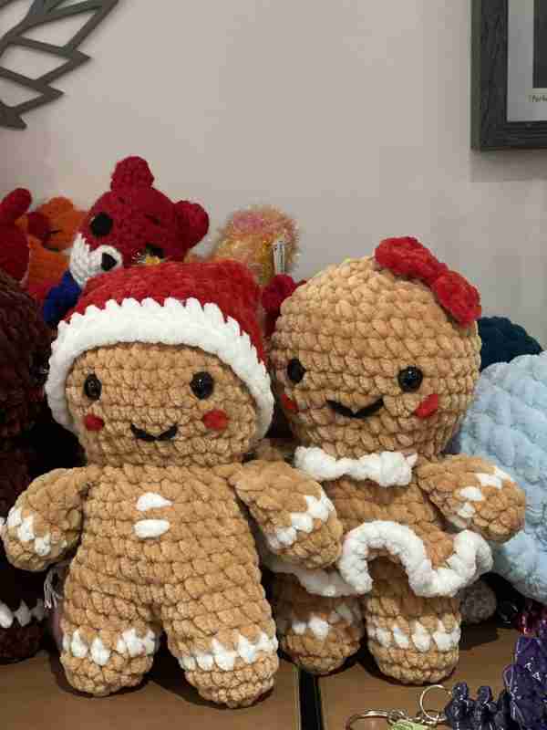 Gingerbread Plushie Couple